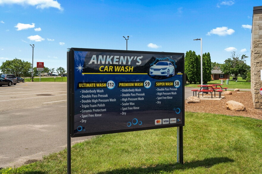 More Photos Of 1400 14th St NW, Austin Service Station For Sale