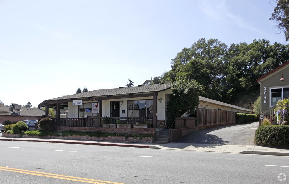 More Photos Of 3013-3035 Porter St, Soquel Office For Sale