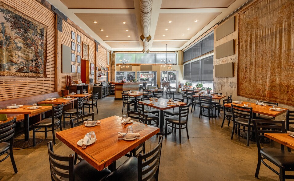 More Photos Of 401 E Chapel Hill St, Durham Storefront Retail Office For Sale