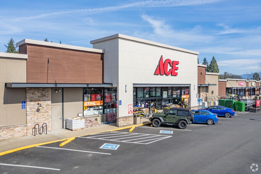 Primary Photo Of 107 Robbins St, Molalla Unknown For Lease