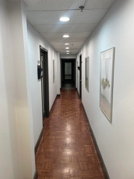 More Photos Of 192 E Bay St, Charleston Office Residential For Sale