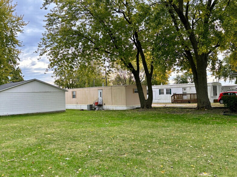 More Photos Of 521 S Emmett St, Virden Manufactured Housing Mobile Home Park For Sale