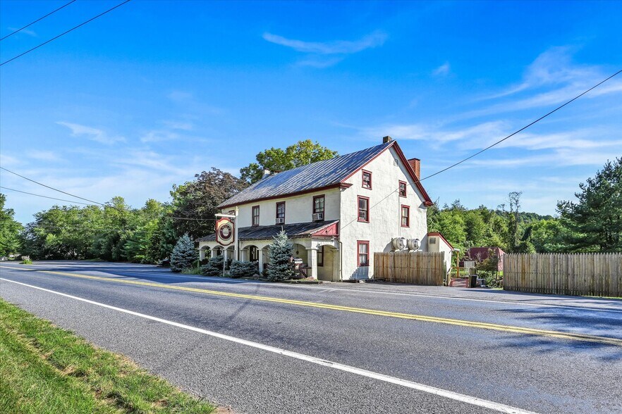 More Photos Of 3790 Morgantown Rd, Mohnton Restaurant For Sale