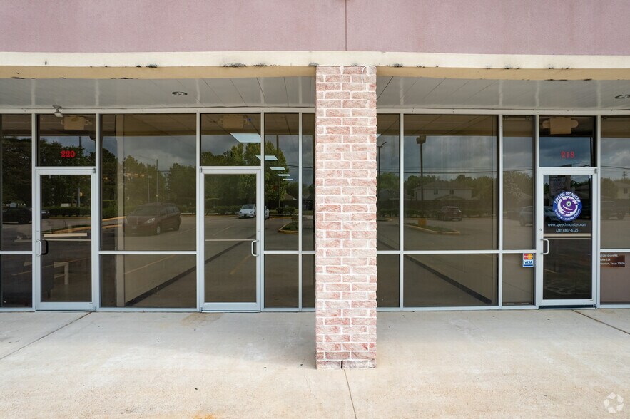 More Photos Of 10130 Grant Rd, Houston Unknown For Lease