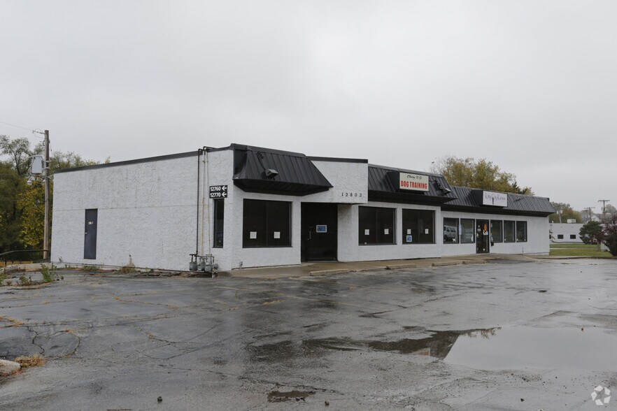 More Photos Of 12760-12802 Santa Fe Trail Dr, Lenexa Warehouse For Lease