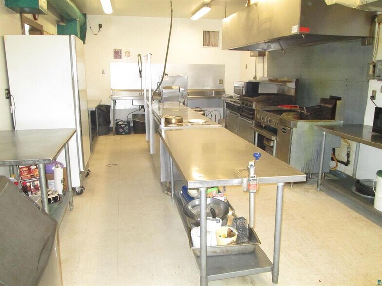 More Photos Of 111 Broadway St, Wrenshall Restaurant For Sale