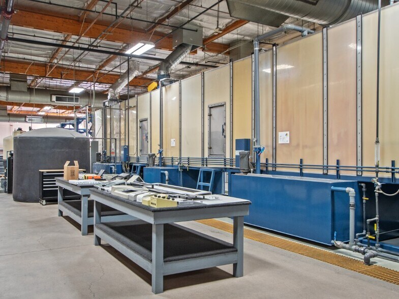 More Photos Of 2400 S Roosevelt St, Tempe Warehouse For Sale