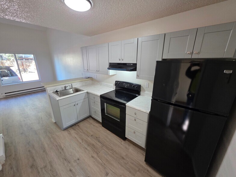 More Photos Of 129 Wellington St, Fountain Apartments For Sale