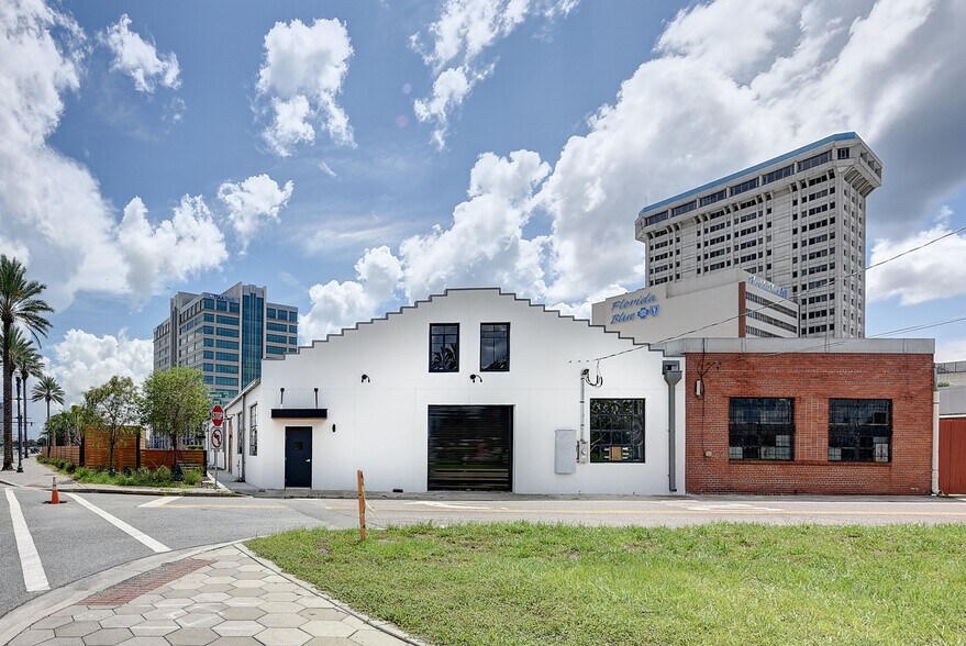 More Photos Of 417 Magnolia St, Jacksonville Storefront For Sale