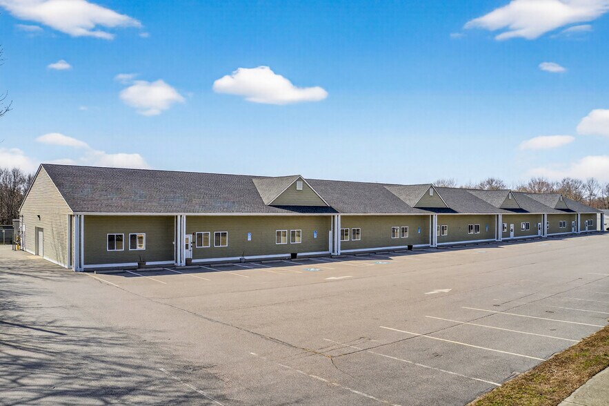 Primary Photo Of 430 Chapel Hill Rd, Oakdale Freestanding For Lease