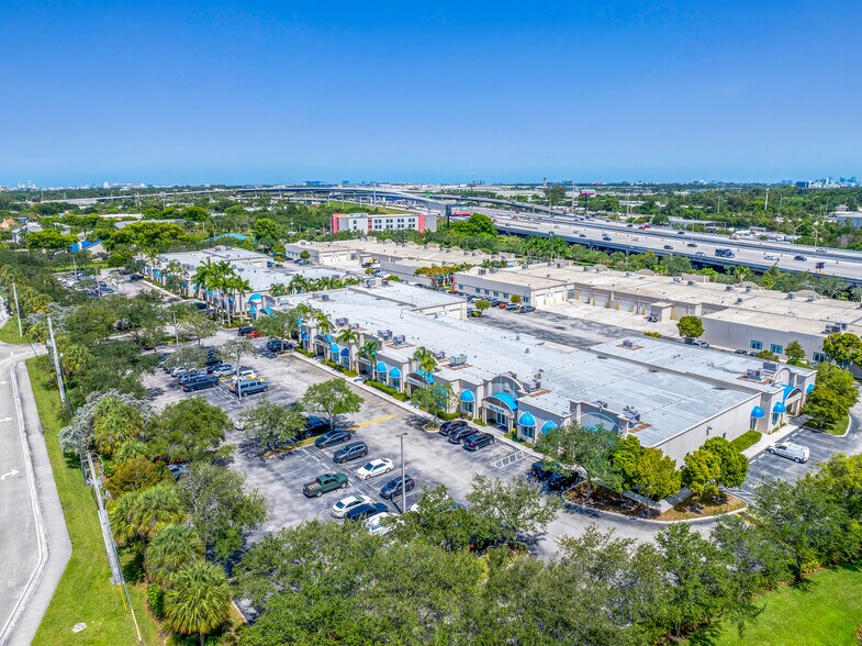 More Photos Of 2860 W State Road 84, Fort Lauderdale Office For Sale