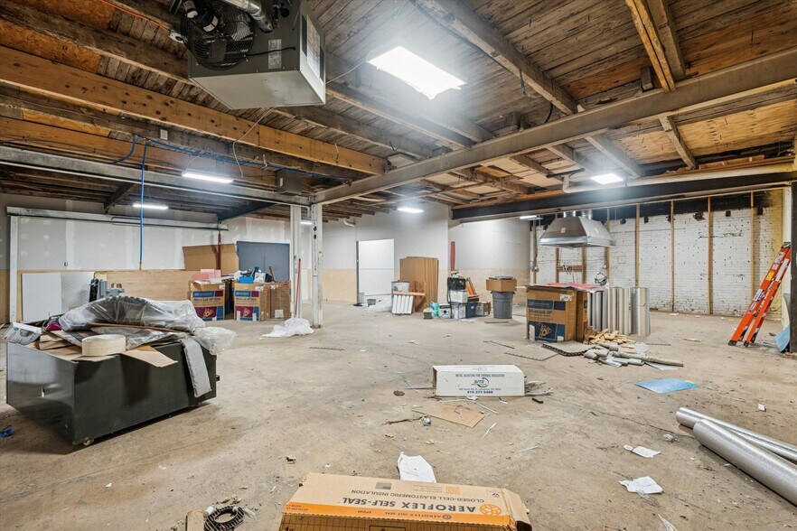 More Photos Of 3605 Salmon St, Philadelphia Industrial For Lease
