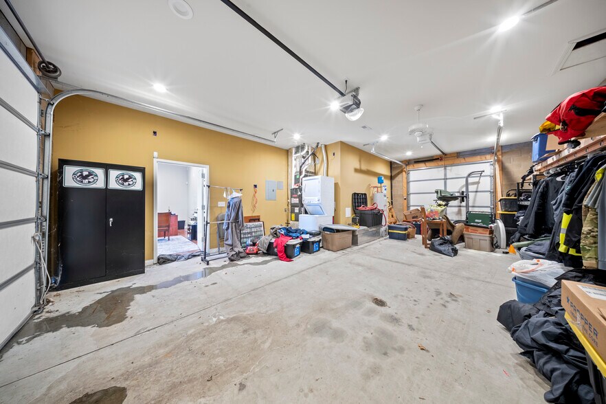 More Photos Of 3224 Winchester Ave, Ashland Flex For Sale