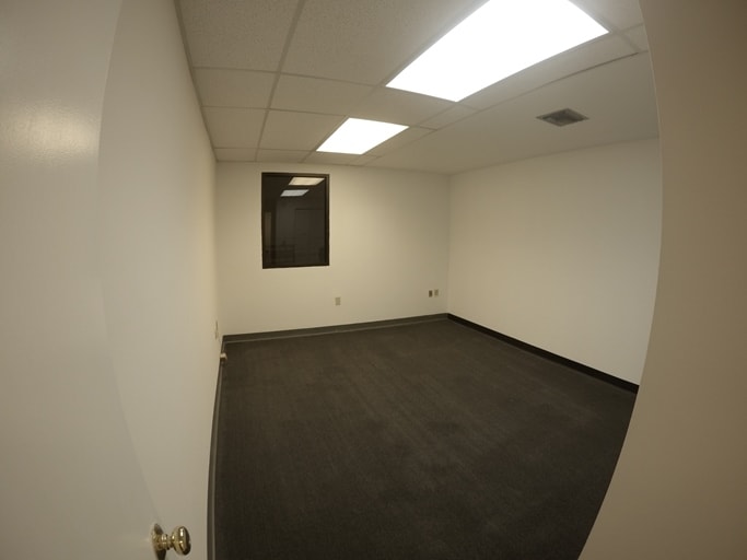 More Photos Of 1740-1742 NW 93rd Ave, Miami Warehouse For Lease