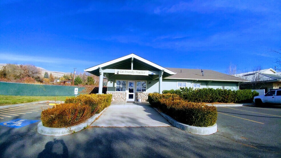 More Photos Of 721 N Keys Rd, Yakima Medical For Sale