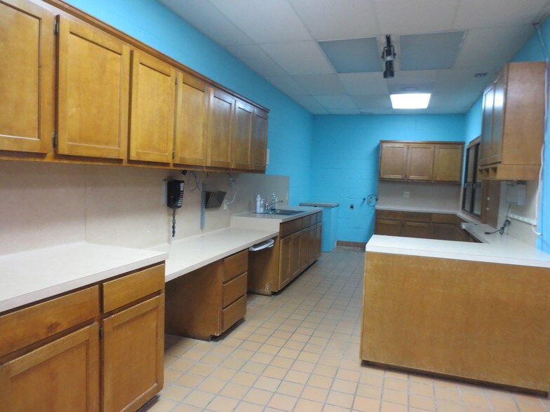 More Photos Of 11001 Fondren Rd, Houston Freestanding For Lease