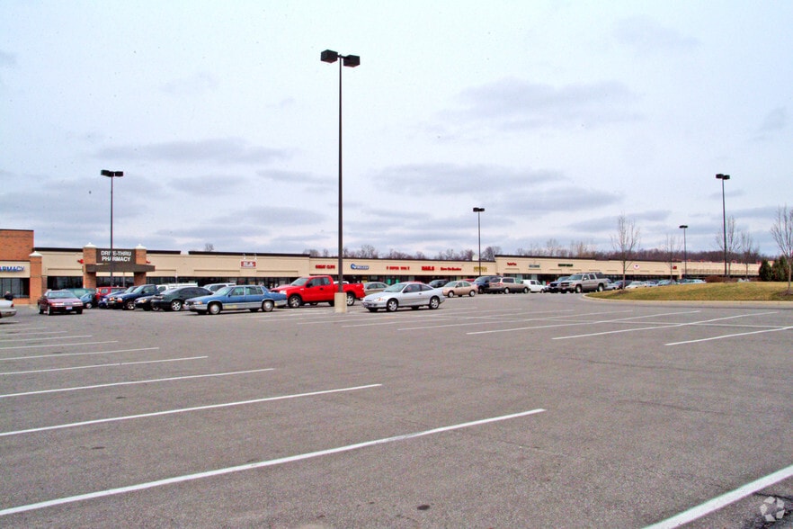 More Photos Of 548-658 E Broad St, Pataskala Storefront For Lease