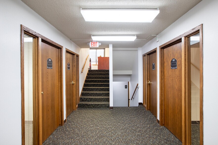 More Photos Of 1411 W Dakota Pkwy, Williston Office For Lease