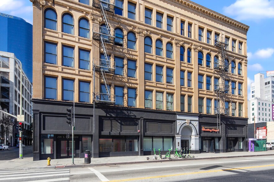 More Photos Of 249-259 S Broadway, Los Angeles Apartments For Lease