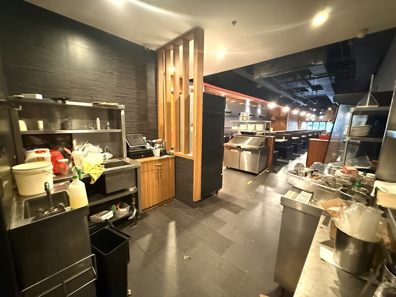 More Photos Of 1002 Arch St, Philadelphia Apartments For Lease