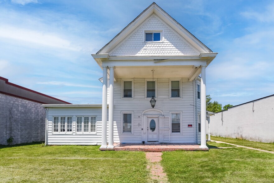 Primary Photo Of 128 S Philadelphia Blvd, Aberdeen Apartments For Sale