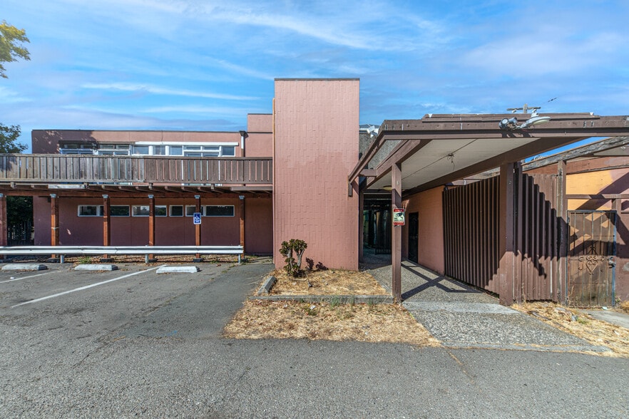 More Photos Of 120 Broadway, Richmond Medical For Sale