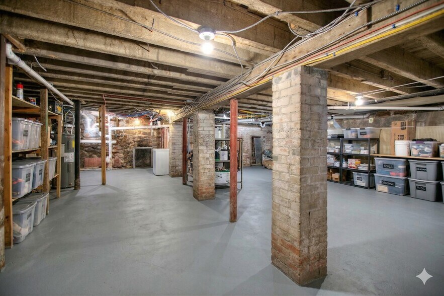 More Photos Of 845 E Main St, Bridgeport Restaurant For Sale