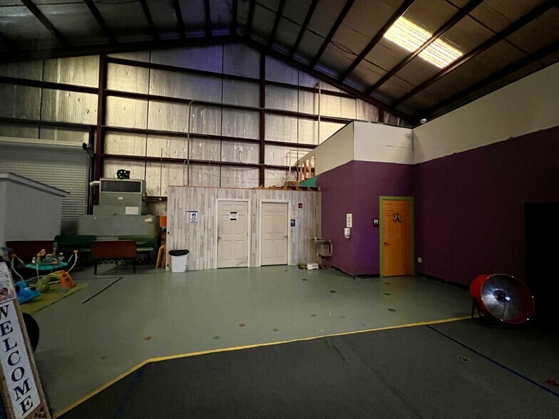 More Photos Of 210 Hewitt Rd, Hammond Warehouse For Sale