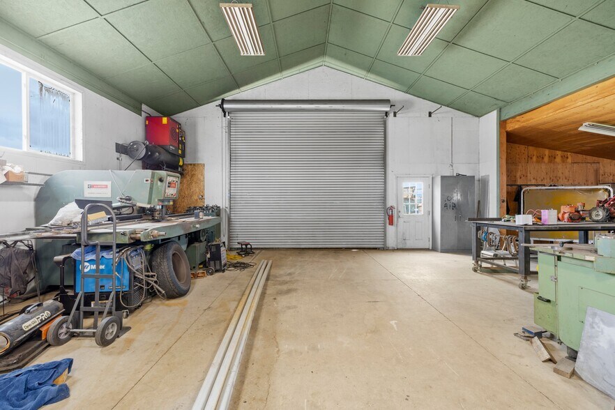 More Photos Of 802 E Vilas Rd, Medford Light Manufacturing For Sale