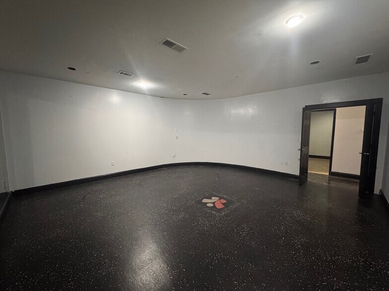 More Photos Of 6254 Memorial Dr, Stone Mountain Storefront Retail Office For Lease