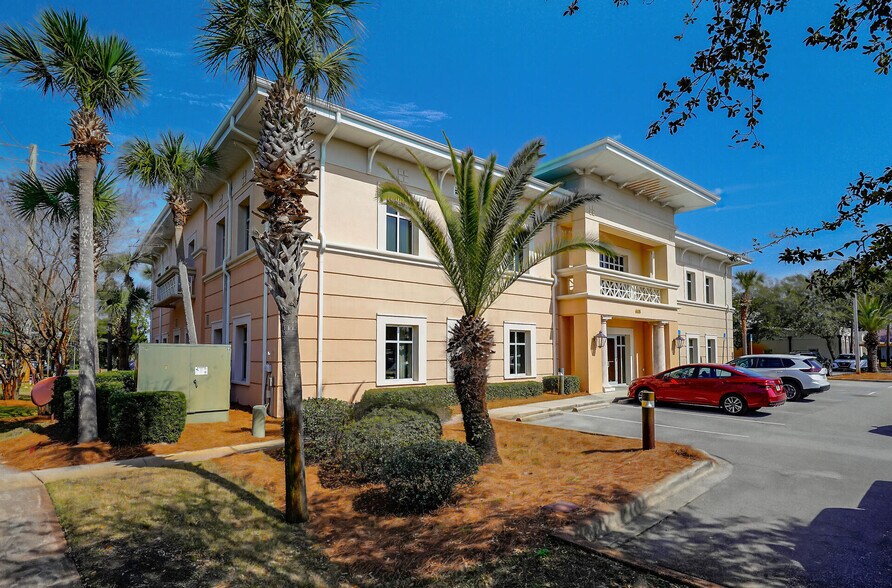 More Photos Of 4635 Gulfstarr Dr, Destin Medical For Sale