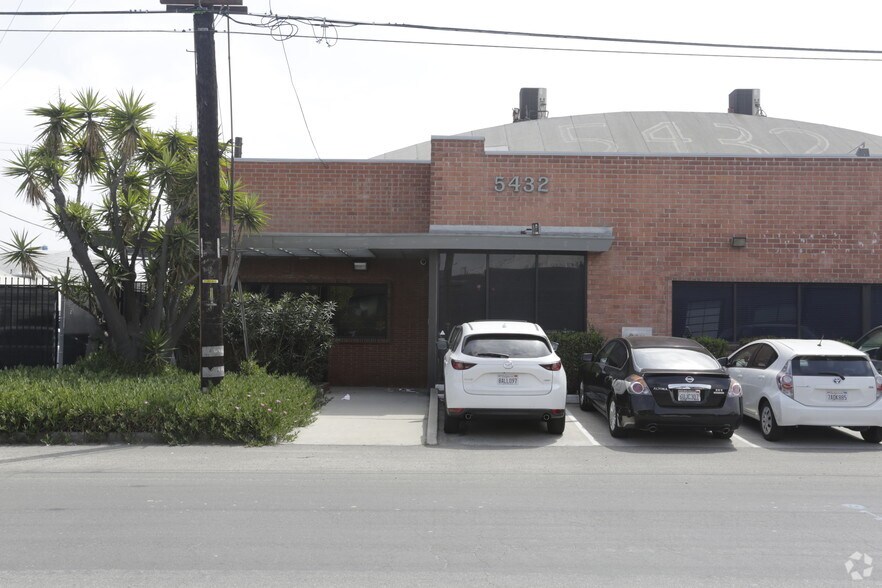 More Photos Of 5432 W 104th St, Los Angeles Flex For Lease