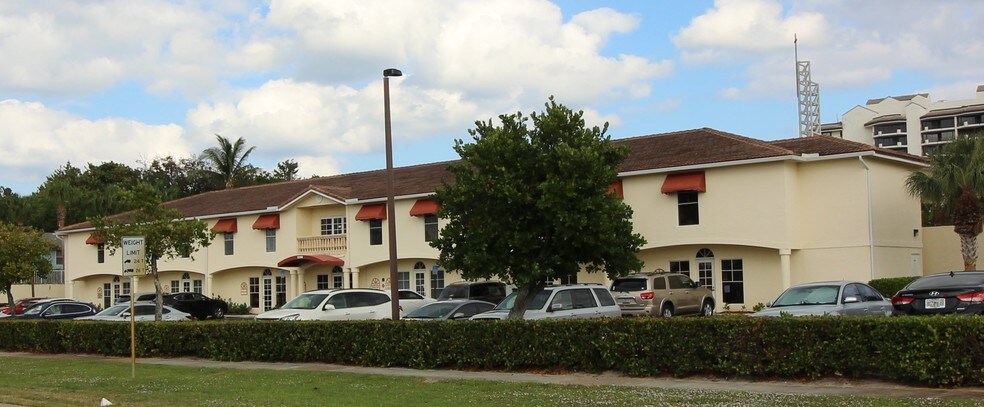 More Photos Of 13700 US 1 Hwy, Juno Beach Office For Lease