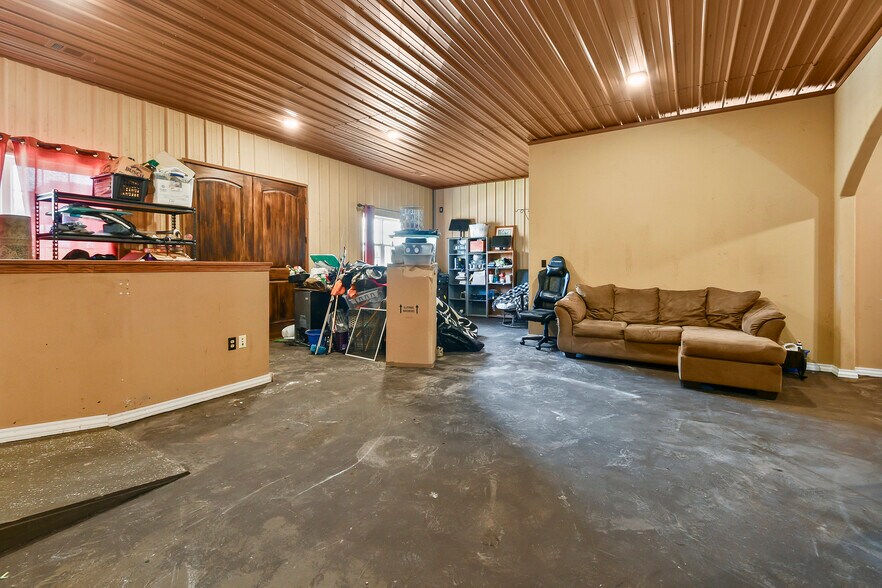 More Photos Of 109 Myrtle, Pierce City Storefront Retail Residential For Sale