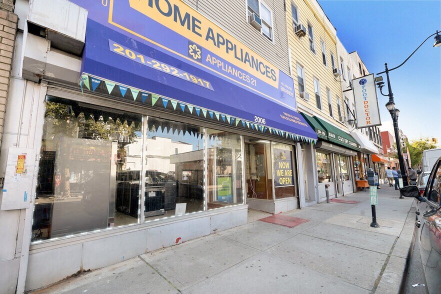 More Photos Of 2004-2006 Bergenline Ave, Union City Apartments For Sale