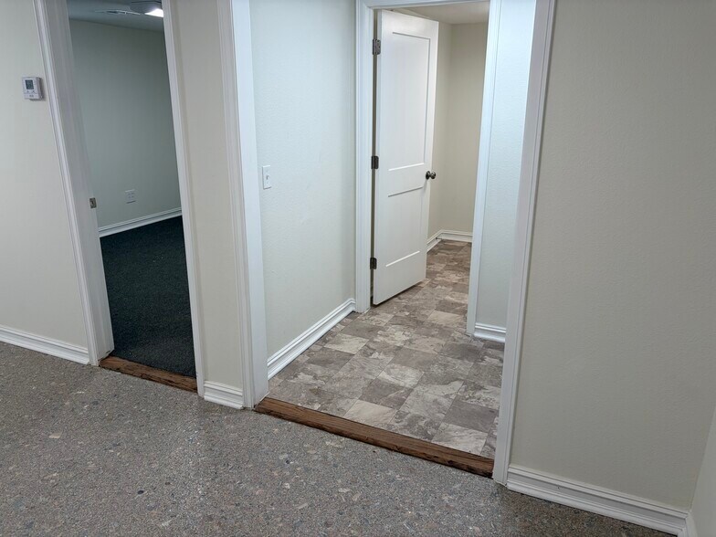 More Photos Of 9216 N Garnett Rd, Owasso Office For Lease