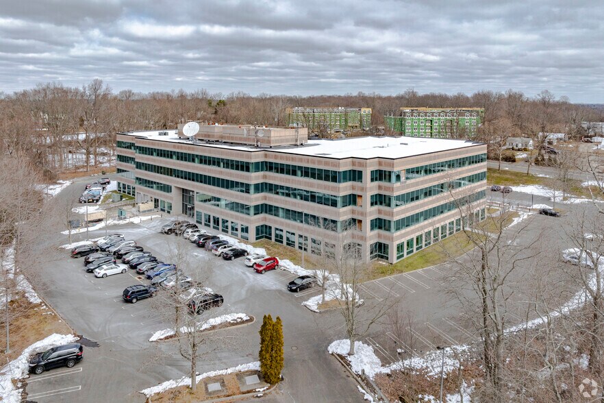 More Photos Of 440 Wheelers Farms Rd, Milford Office For Lease