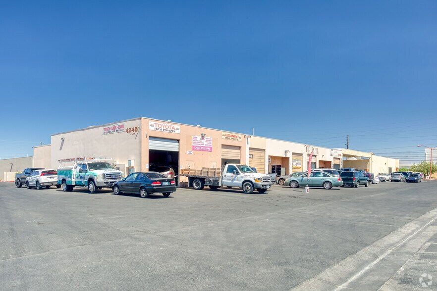 More Photos Of 4225-4245 E Sahara Ave, Las Vegas Unknown For Lease