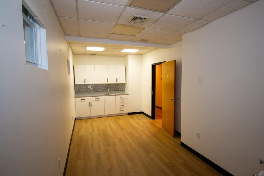 More Photos Of 189 Governor St, Providence Medical For Lease