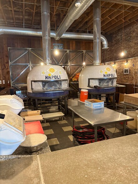 More Photos Of 3535 Chestnut Ave, Baltimore Restaurant For Sale