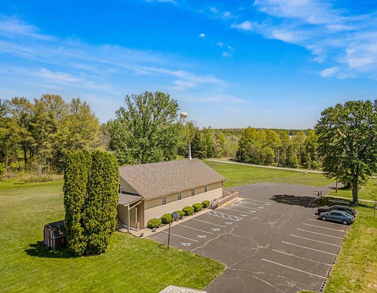 More Photos Of 7990 S 300 W, Columbus Flex For Sale