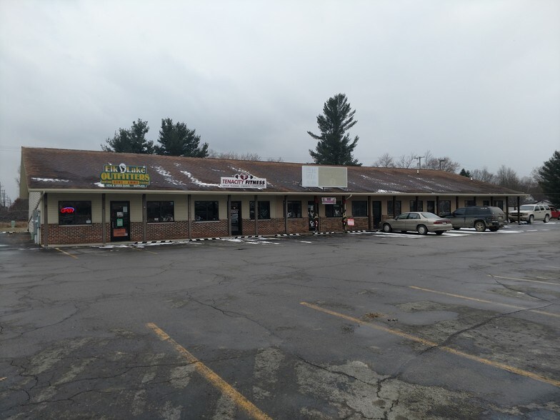 More Photos Of 5836 N Lapeer Rd, North Branch Storefront For Lease