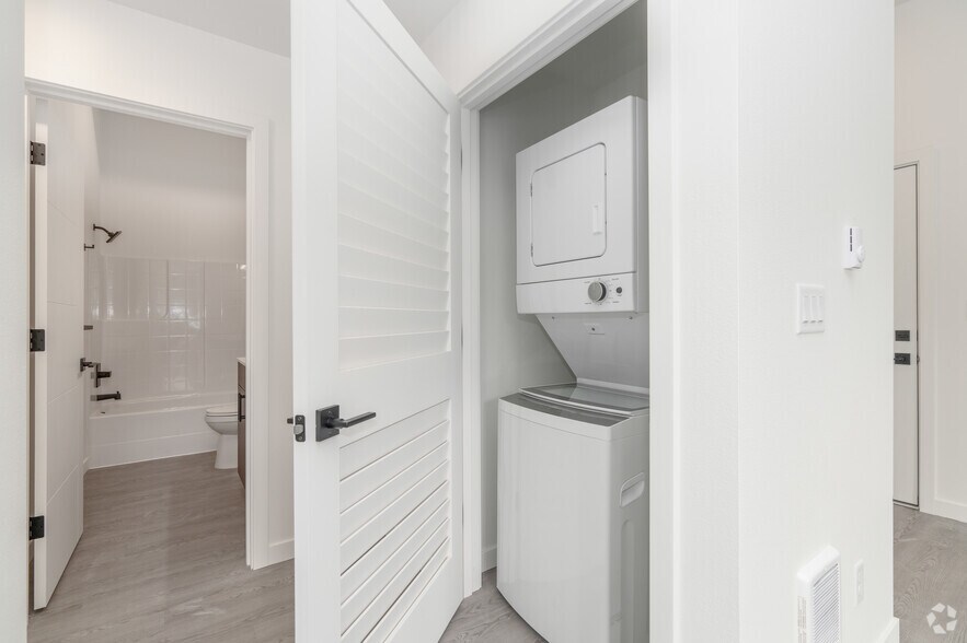 More Photos Of 3727-3755 S Hood Ave, Portland Apartments For Sale