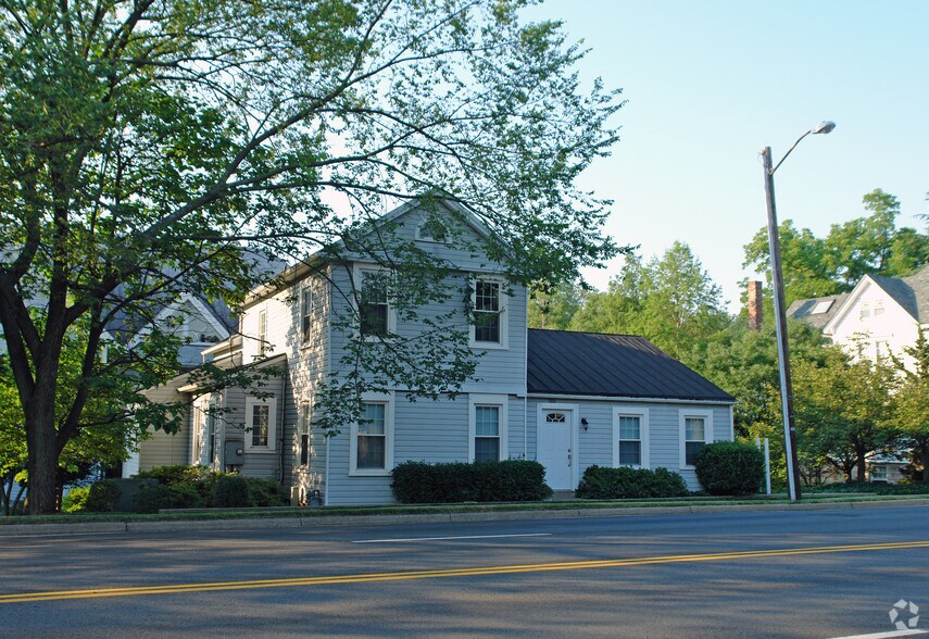 More Photos Of 306 N Washington St, Falls Church Office For Lease