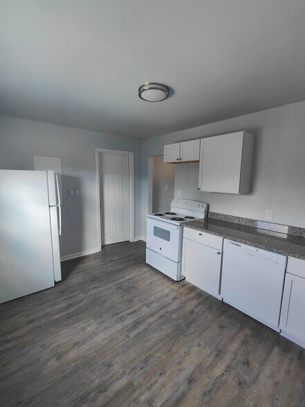 More Photos Of 1027 Cochran Mill Rd, Jefferson Hills Apartments For Sale