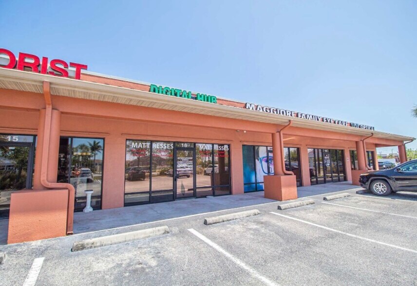 More Photos Of 701 JC Center Ct, Port Charlotte Unknown For Lease