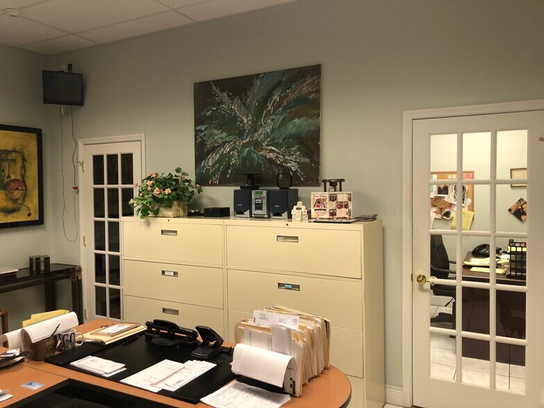 More Photos Of 2031 NW 22nd St, Pompano Beach Warehouse For Lease