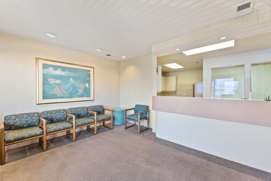 More Photos Of 64 Penny Ln, Watsonville Medical For Sale