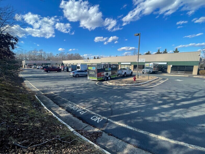 More Photos Of 4715-4763 Patriot Hwy, Fredericksburg Storefront Retail Office For Sale