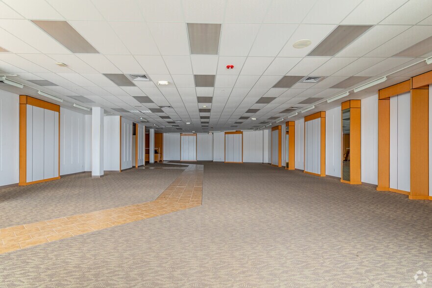 More Photos Of IH-35 @ Loop 306, New Braunfels Unknown For Lease